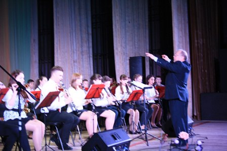 25 марта в ДК «Озёры» Детский духовой оркестр отметит юбилей. Начало в 12 часов дня. Вход свободный