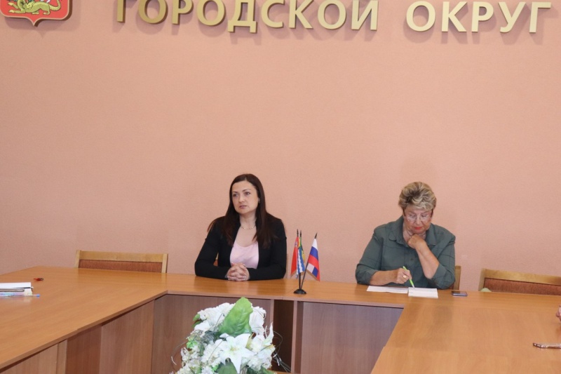 Из озерской Общественной палаты сделали женсовет Из озерской Общественной палаты сделали женсовет