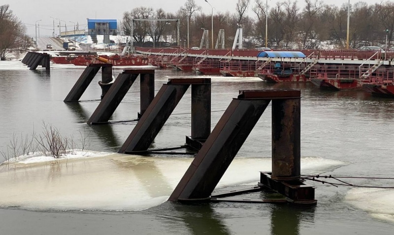 Понтонный мост в Озерах разведут в течение 2-х дней