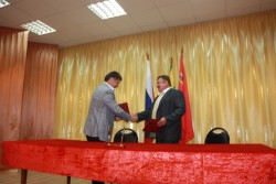 В Емельяновке подписали соглашение В Емельяновке подписали соглашение