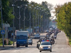 Дождь байкерам не помеха Дождь байкерам не помеха