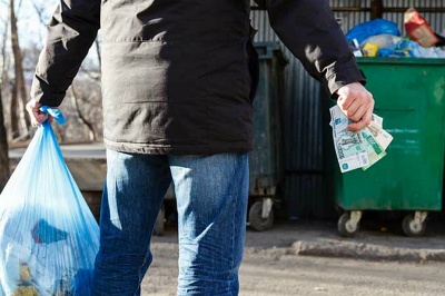 Как в Озёрах разъясняли тарифы «мутных» регоператоров Как в Озёрах разъясняли тарифы «мутных» регоператоров