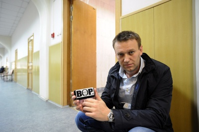 Как адвокат Навальный разваливает Россию Как адвокат Навальный разваливает Россию