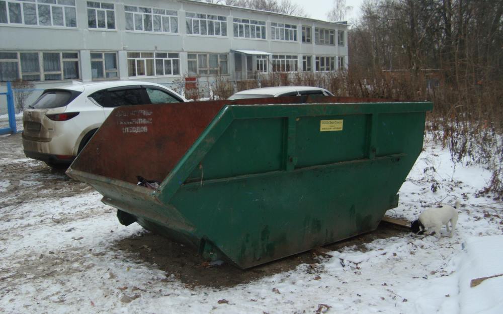 Емельяновка возле школы.jpg